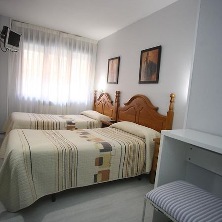 Hostal Santa Barbara Soria Exteriör bild